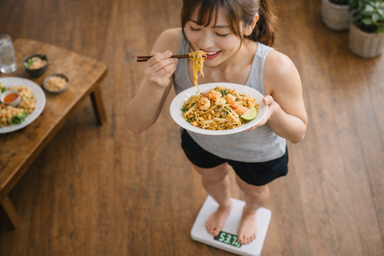 パッタイは太る？カロリーは600〜900kcal｜糖質量と太らない食べ方を解説